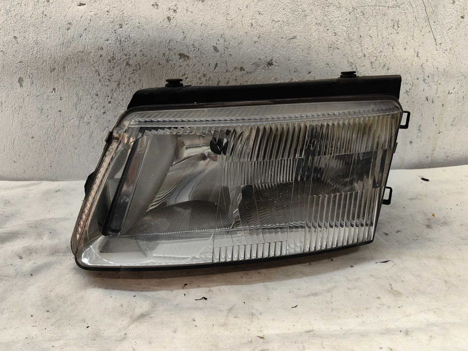 Оригинален фар Vw Passat B5