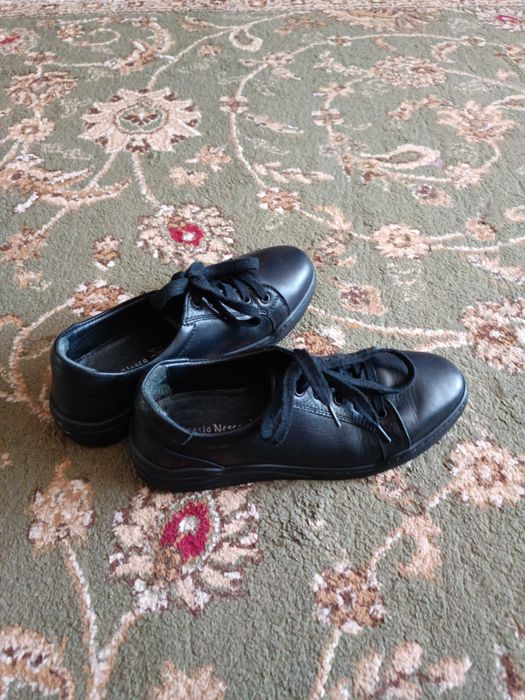 Продам туфли - подростковые