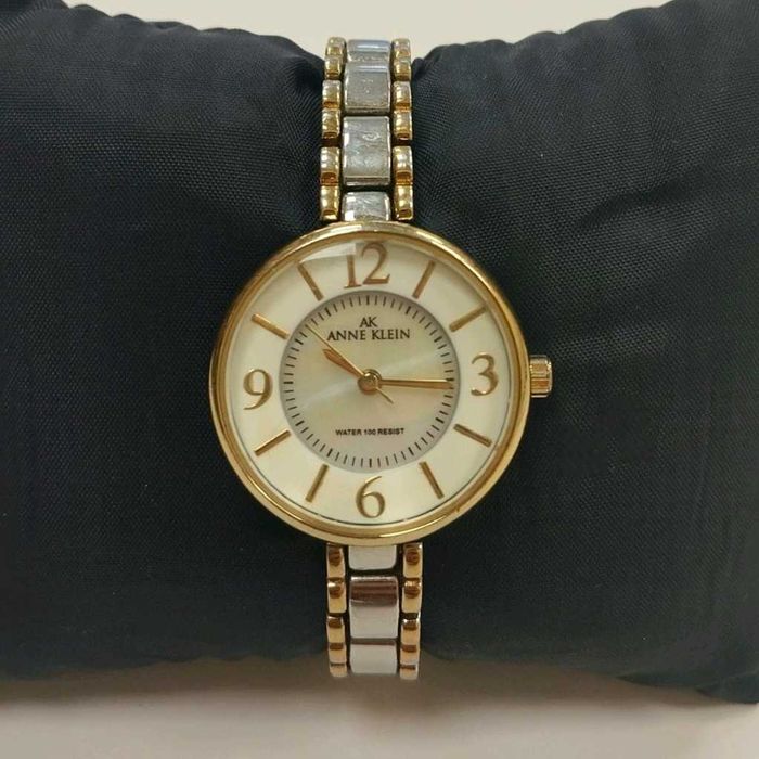 Дамски часовник ANNE KLEIN Y121E – отлично състояние