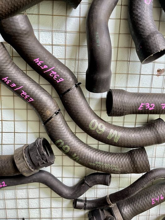 Патрубки охлаждения на BMW E38 E39 E36 E32 E46 БМВ Е32 Е38 Е39 Е36 Е65