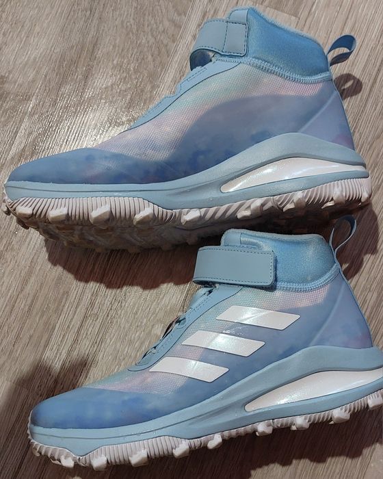 Боти Adidas от серията Дисни, 40 номер