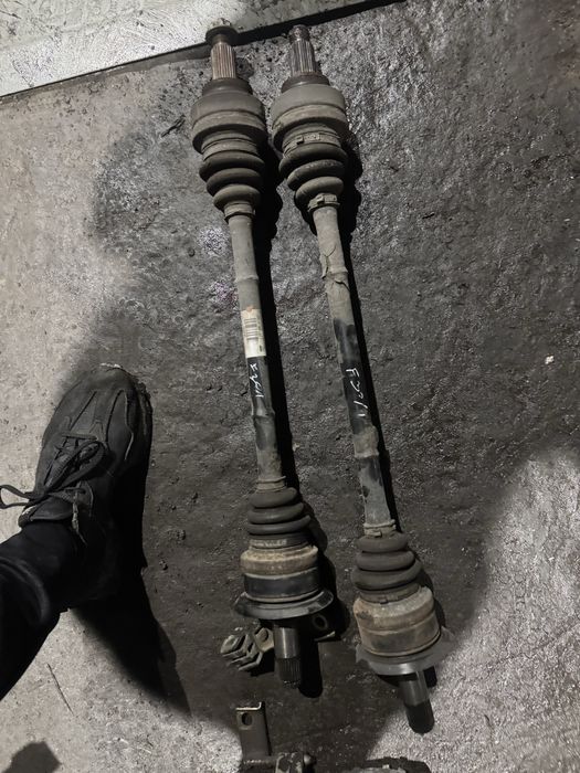 Полуоски бмв ф30 ф31