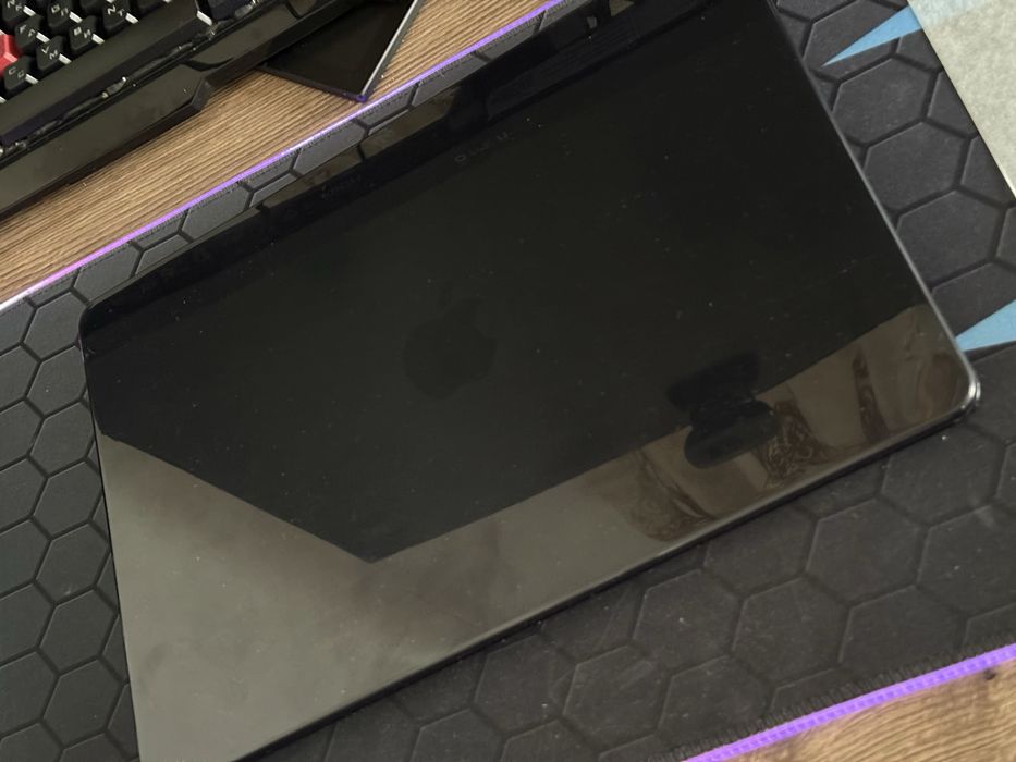 Macbook Air M2 продается