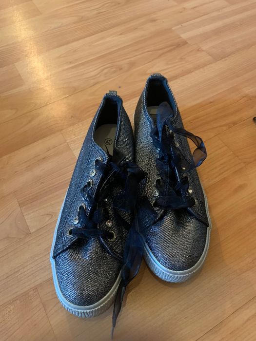 4 чифта дамски ежедневни обувки в отлично състояние