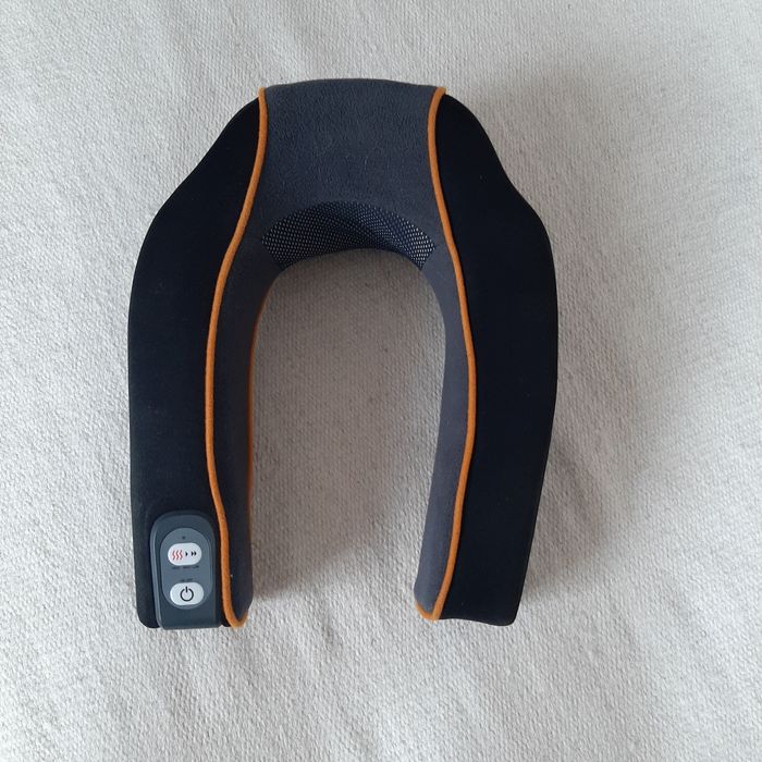 Aparat de masaj cervical portabil, electric, cu incalzire
