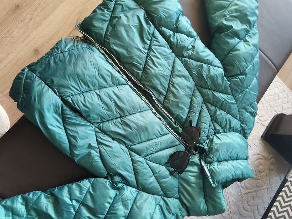 Зимно дамско яке, размер s - без забележки, цвят в зелено!