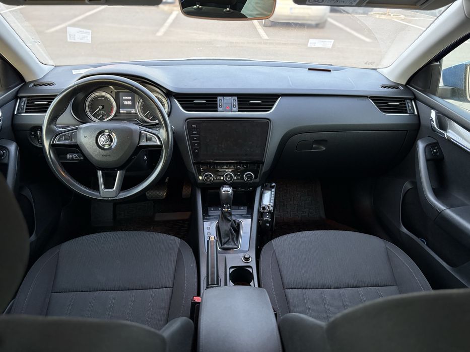 Skoda Octavia 2017 diesel(4x4) DSG cutie automata avariata/defecta/stricata, proprietar de noua