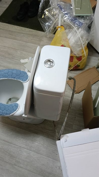 Унитаз продается
