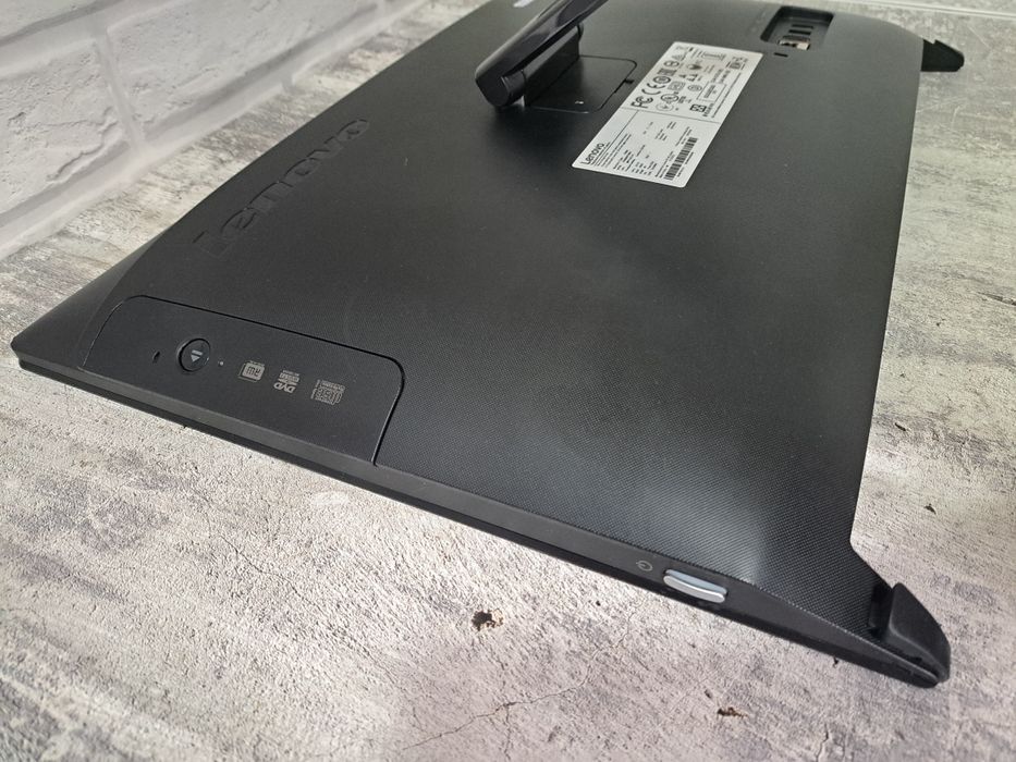 Продам моноблок Lenovo C20-00  (идеал)