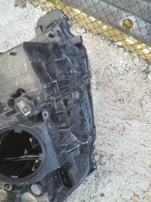 Ляв фар BMW F30 F31 / БМВ Ф30 Ф31 (фарове)