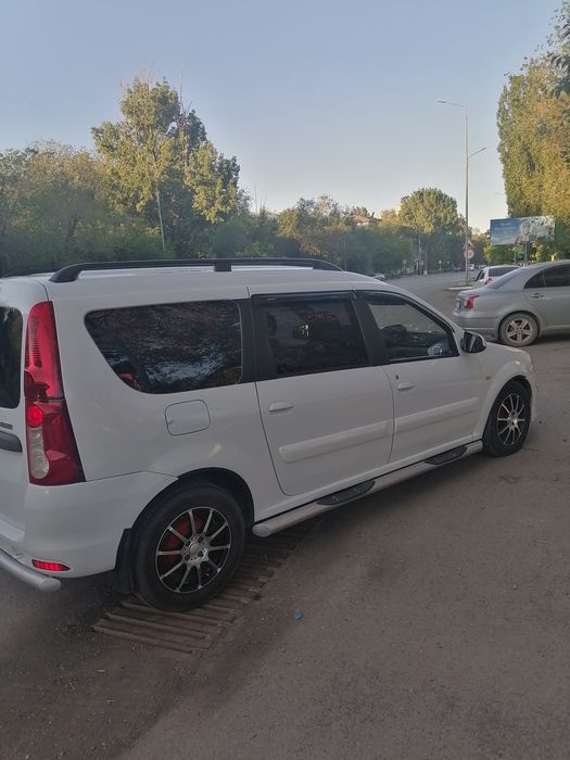 Продам автомобиль ларгус