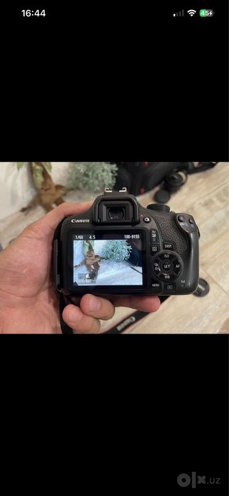 Canon EOS 1300 D