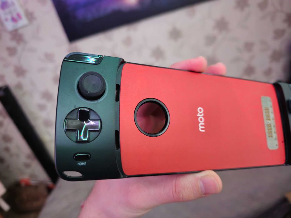 Motorola Gamepad & JBL SoundBoost 2