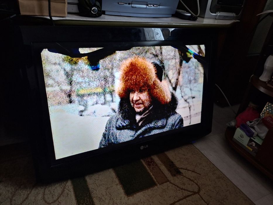 Телевизор LG плазма