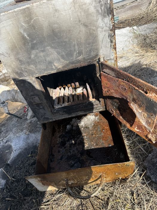Продам печку в хорошем состоянии