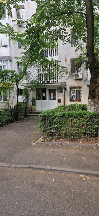 Inchiriez apartament doua camere