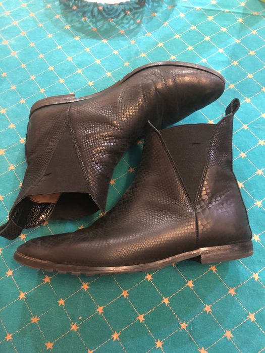 Ghete negre din piele (salamander )