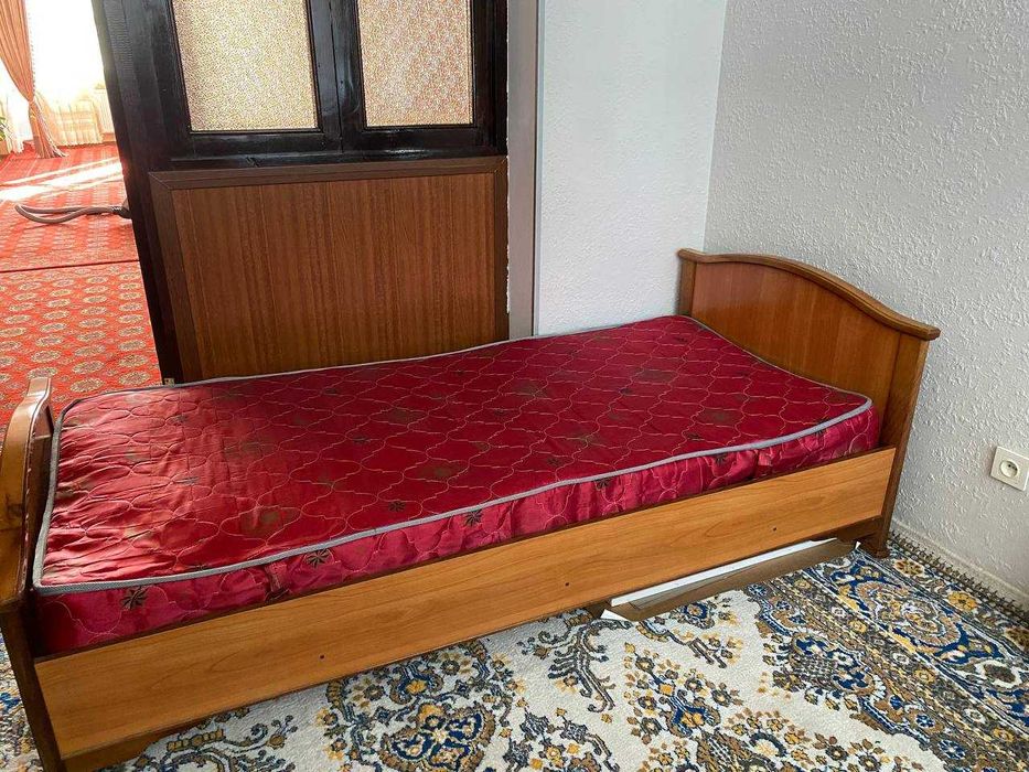 односпальная кровать