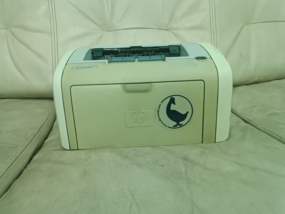 Продам принтер НР 1020