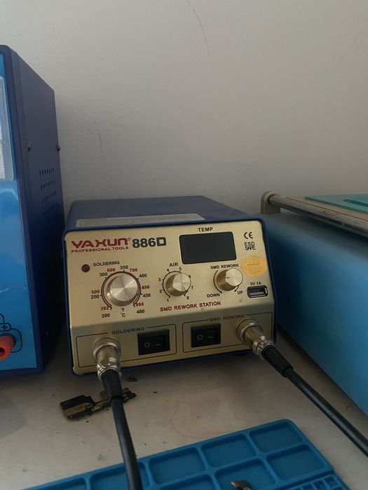 Poyaylin blok pitaniya ekran kochiradigan