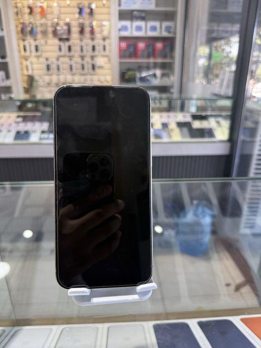 I phone 15 pro max  256 e-sim faqat nasiya ham bor 100$ bn