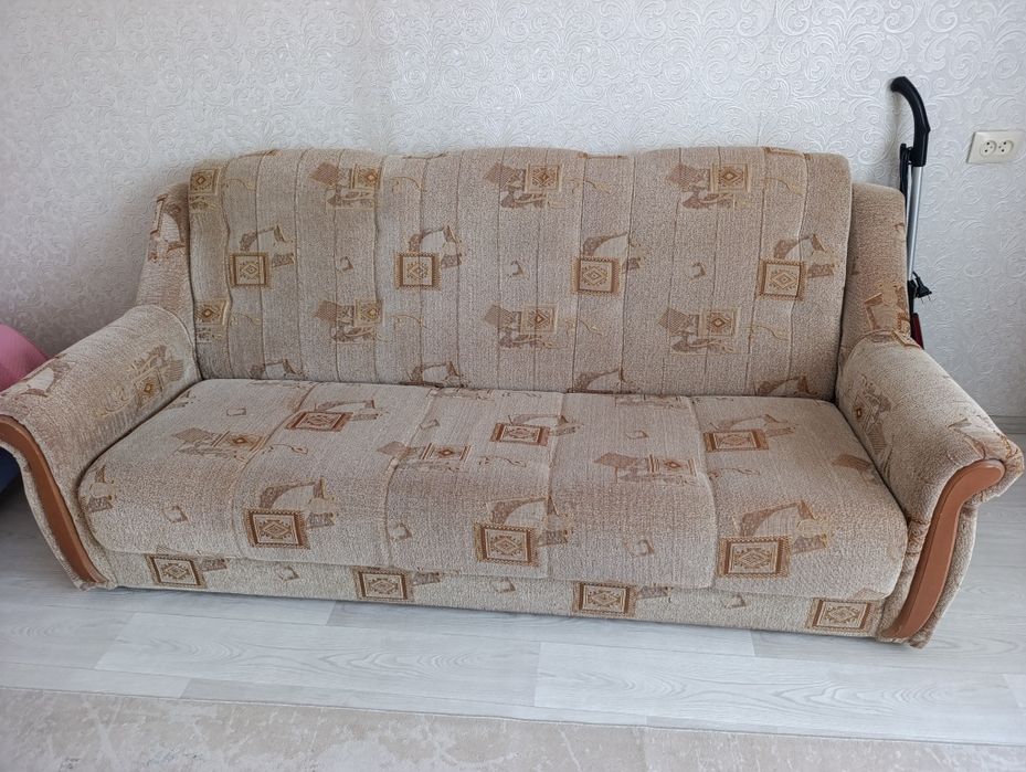 Продам диван книжка