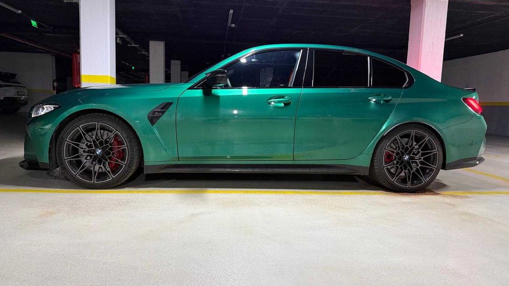 BMW M3 Competition xDrive - HUD, Camera 360, ACC | Isle of man green metallic | Leather Merino/Kyalami orange/black