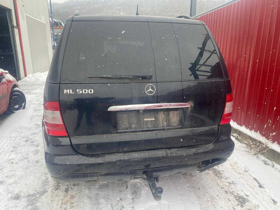 Dezmembrez Mercedes-Benz ML500 W163 5,0 Benzina