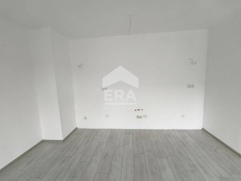 Продава се Двустаен апартамент в Варна, Левски - 69 кв.м за 1299 €/кв.м - Снимка #9