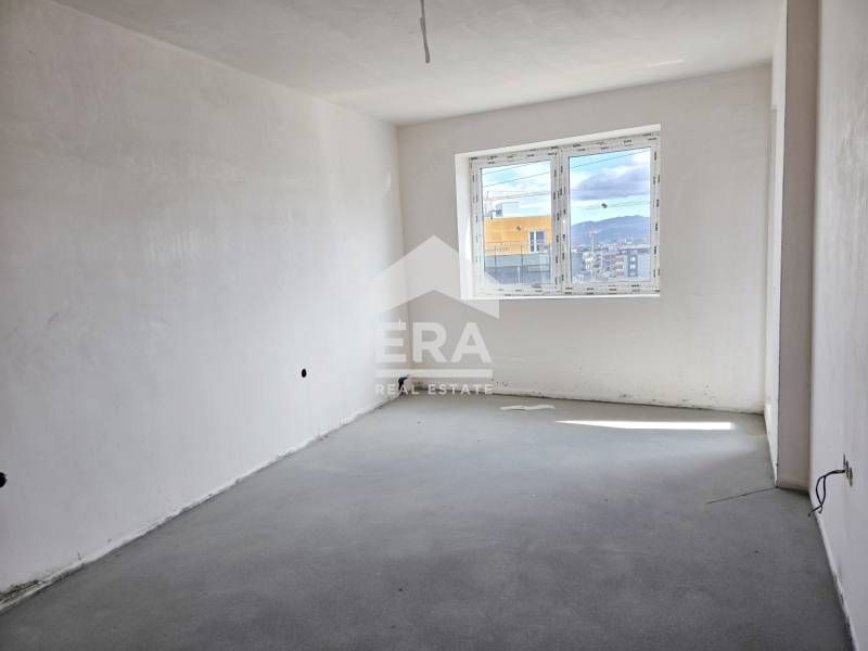 Просторен двустаен апартамент в ж.к. Витоша, подходящ за инвестиция ил