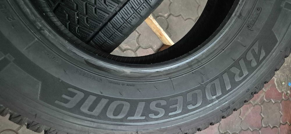 anvelope GT Radial,Bridgestone  215/70/15C  m&,iarna