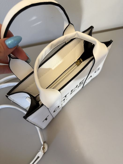The tote bag Marc Jacobs