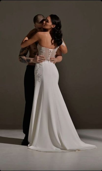 Платье в светлых тонах