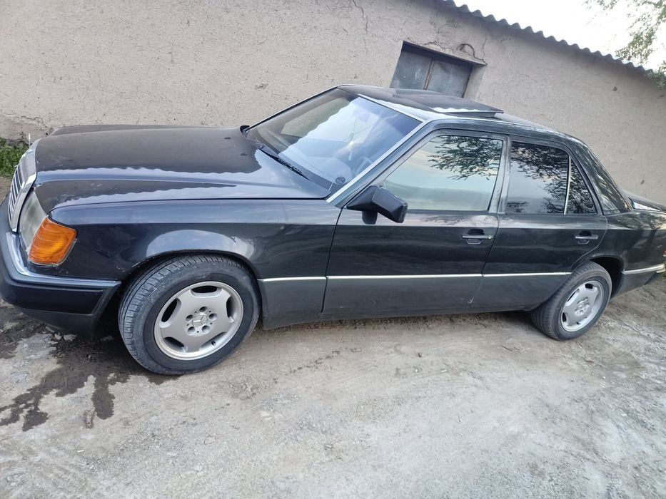 Mersedes sotiladi yili 1991 yurgani 330000