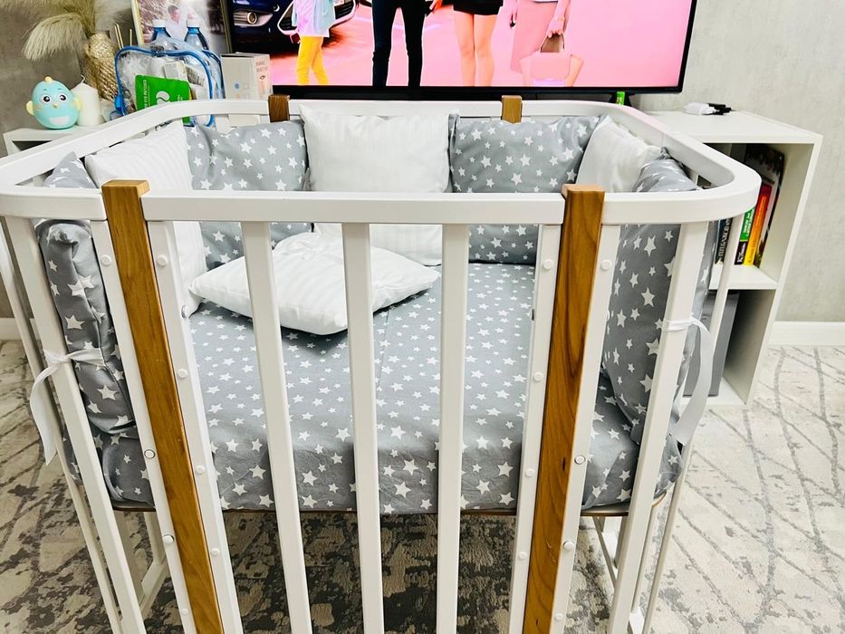 Продам детскую кроватку