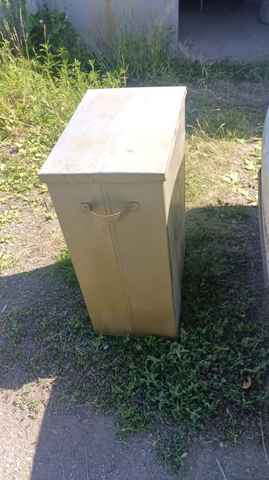 Ящик металлический