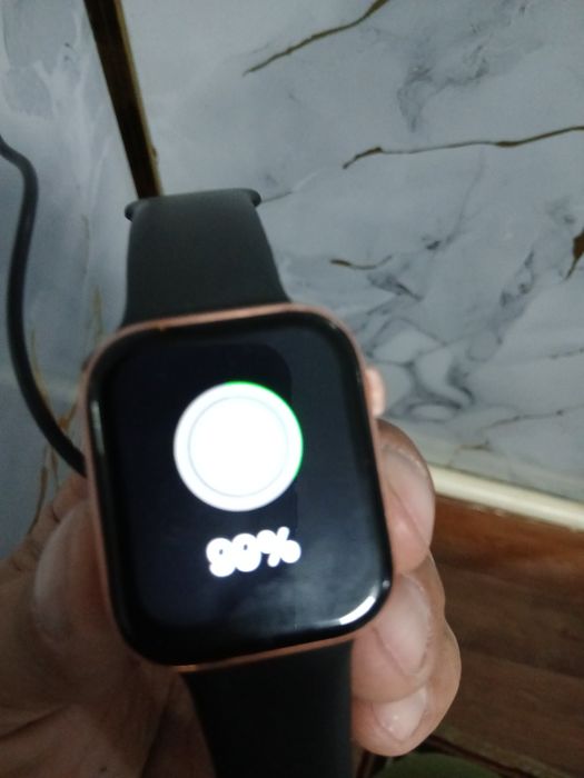 Продам часы электронные под ремонт