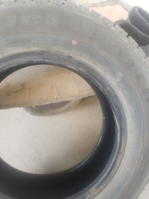 Қыстық дөңгелектер сатылады