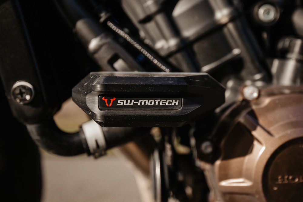 HONDA CB650R E-Clutch 2024