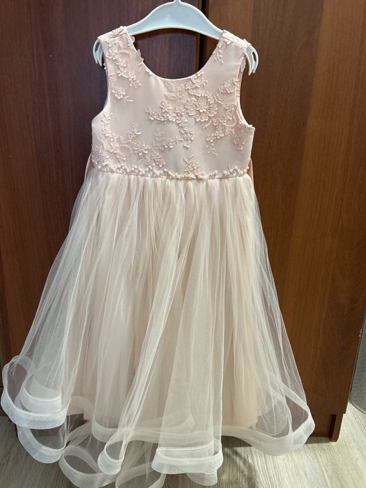 Платье нарядное для девочки