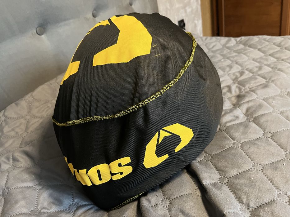 Пистова каска с вградена Bluetooth музика– размер S, отлично състояние