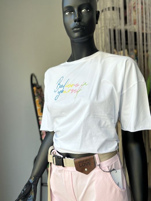 Дамски тениски. уникална материя! Нови!