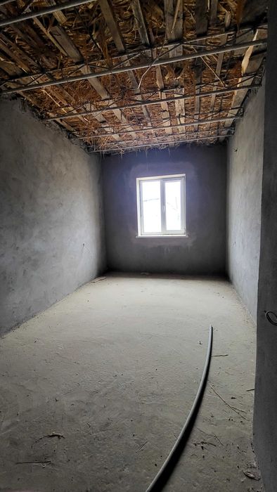 4 xona 6 sotixli uy. Termiz Shahar Beshkappa 17-maktab