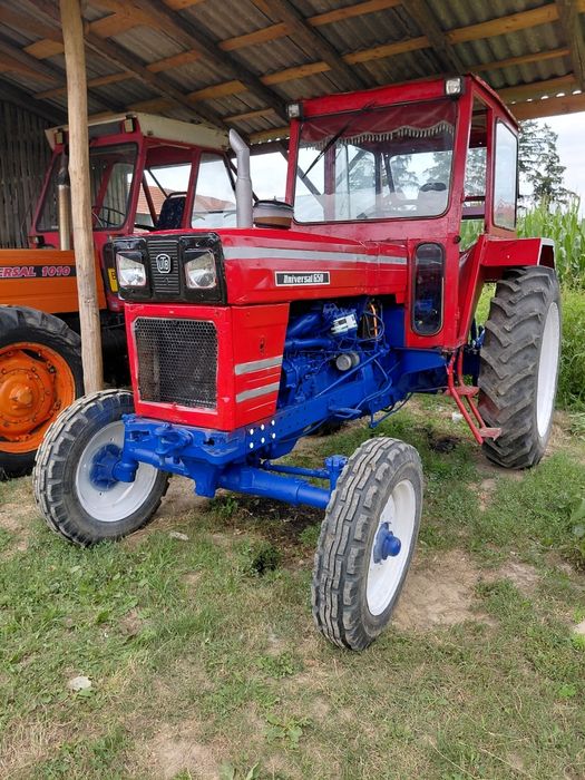 Tractor Universal 650 cu motor de Saviem