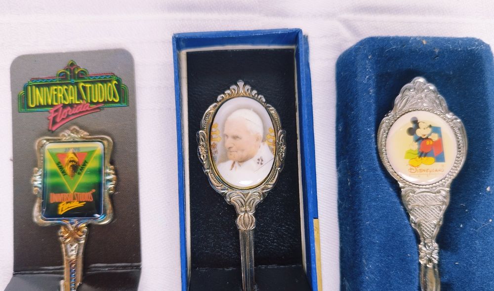 Lot 6 lingurite suvenir placate cu argint, Colectia Disney, anul 1991