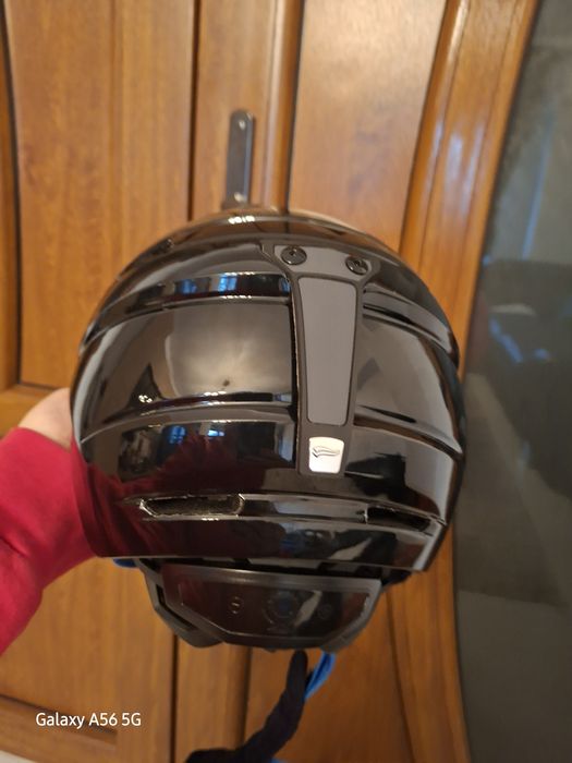 Casca schi pentru cpii  folosita un sezon ,  model nou .