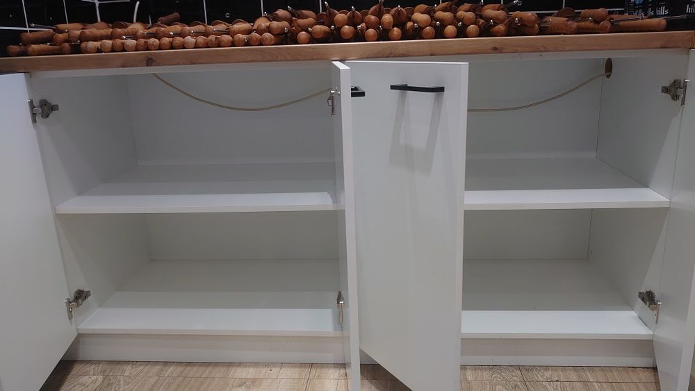 Мебелно обзавеждане