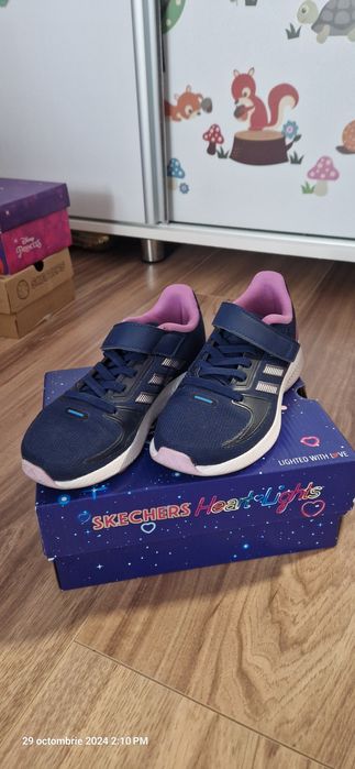 Adidasi Adidas noi
