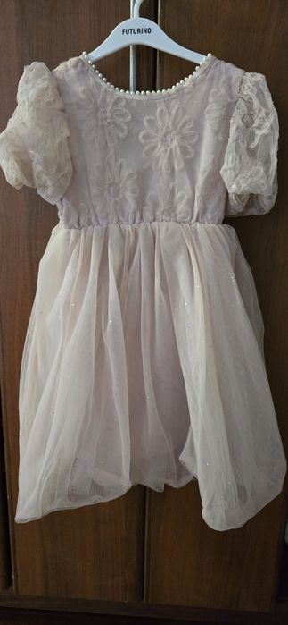 Продам платье на девочку