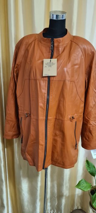 Продается кожаная куртка.